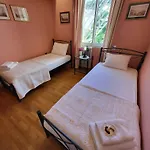 Periklis House * アルゴストリオン