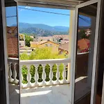 بيت للعطل Periklis House *