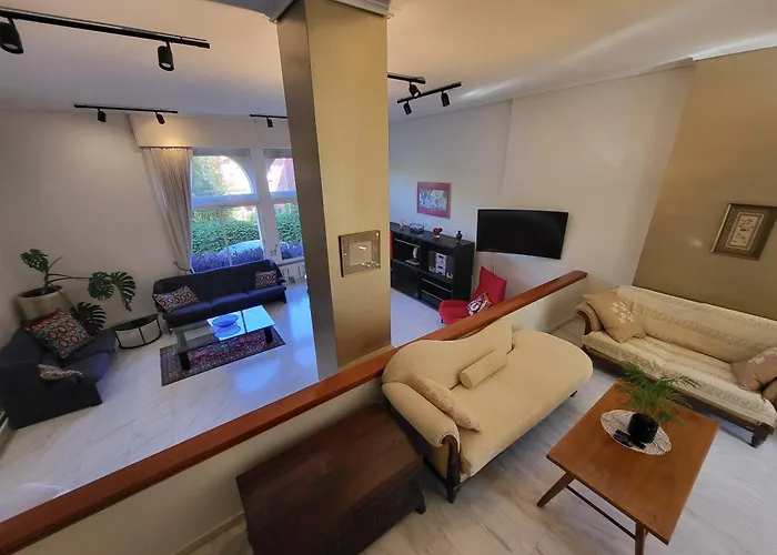 Casa de Férias Periklis House